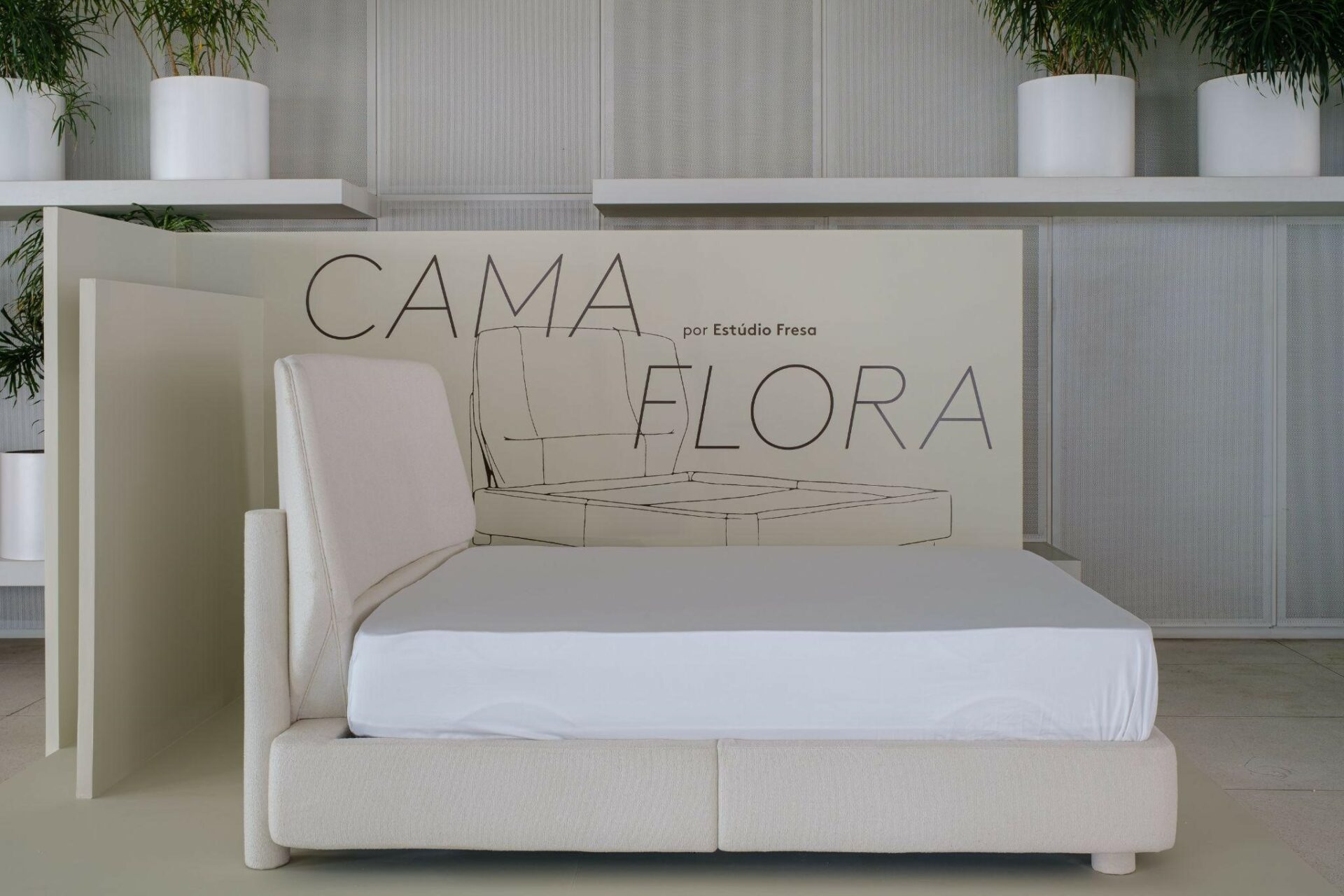 Cama Flora ressalta força e feminilidade